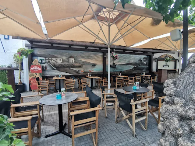 Flisvos modern traditional cafe bar