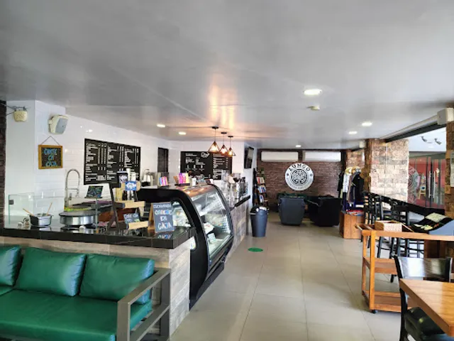 LUNGO Business & Coffee