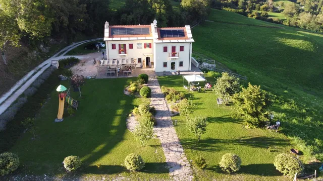 COUNTRY HOUSE MALGA ZEBARI