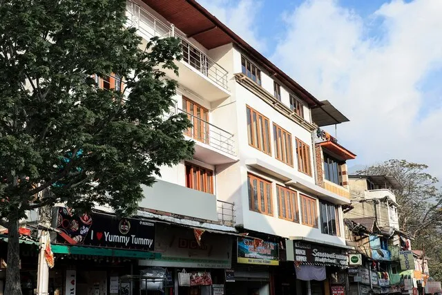 Collection O Chand Regency