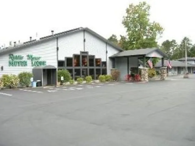 Rustic Manor Motor Lodge