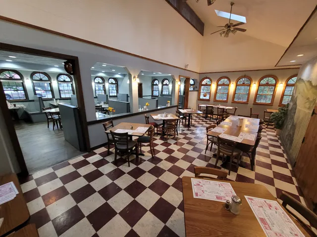 Merola’s Restaurant & Bar