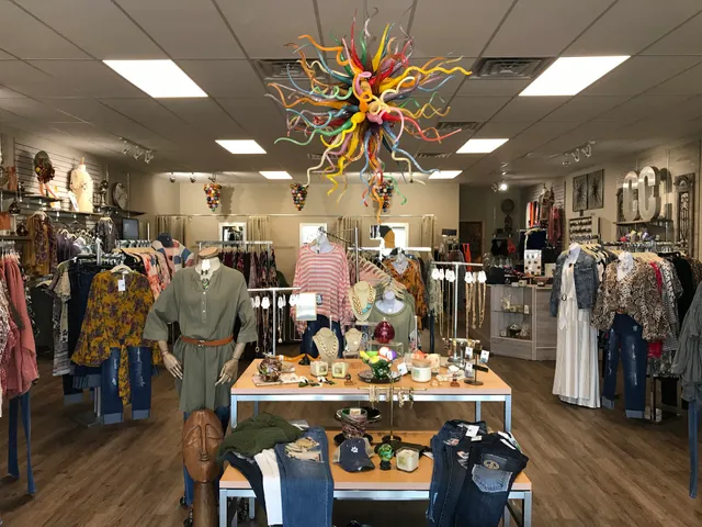 COTNER CLOTHING BOUTIQUE (CC BOUTIQUE)