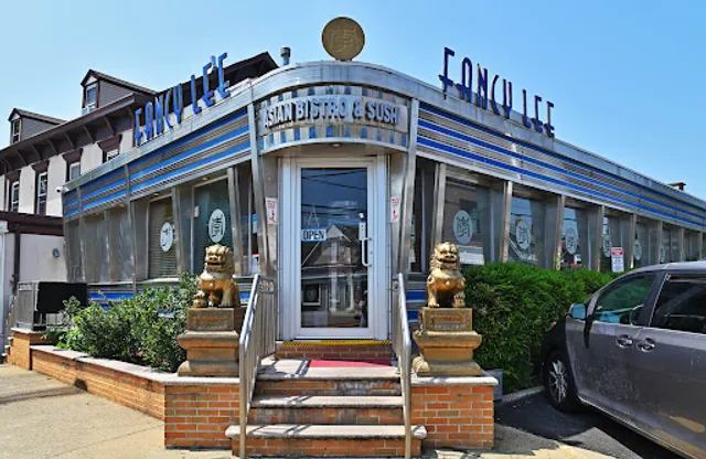 Fancy Lee Asian Bistro 'n' Sushi