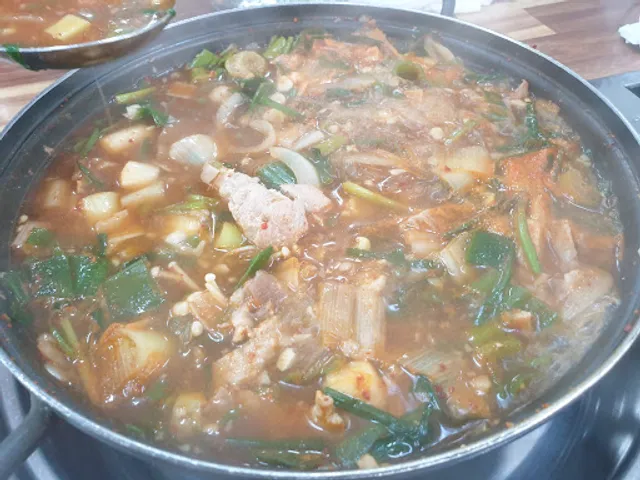 와촌식육식당 읍내점