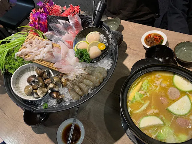 深紅汕頭鍋物 (新竹竹北店)