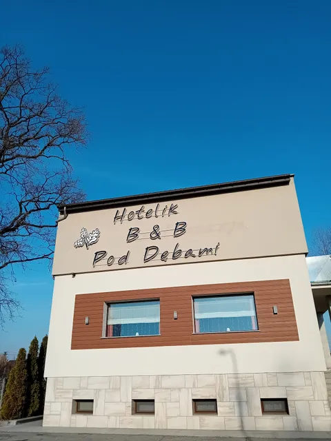 Hotelik Pod Dębami