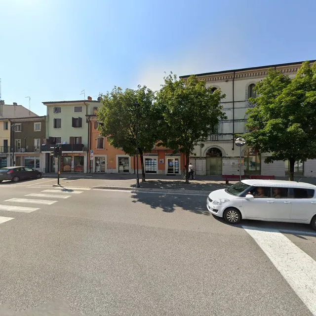 Chopra pizza and kebab