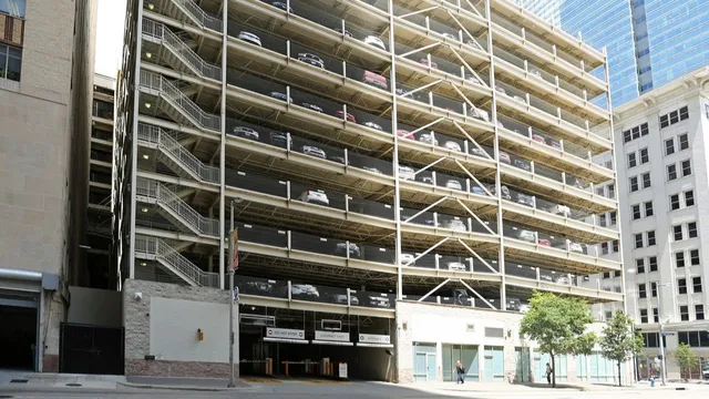 1001 McKinney Garage (Winpark)