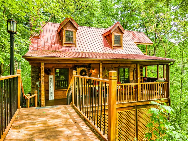 The Rustic Rooster - Cabin Rental