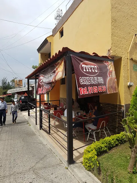 CARNE EN SU JUGO "TITTO"