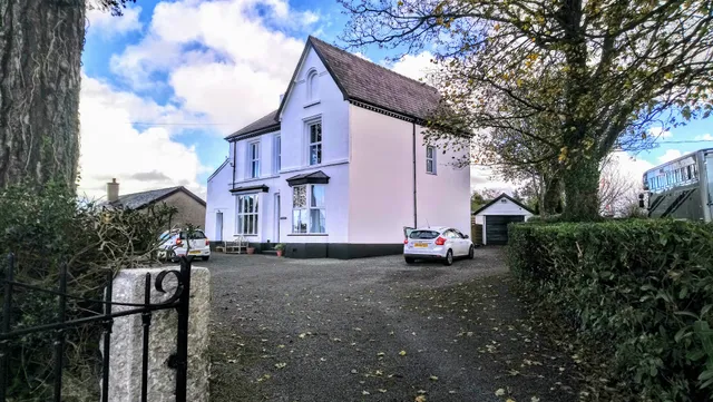 Llys Tegfan Holiday Cottage