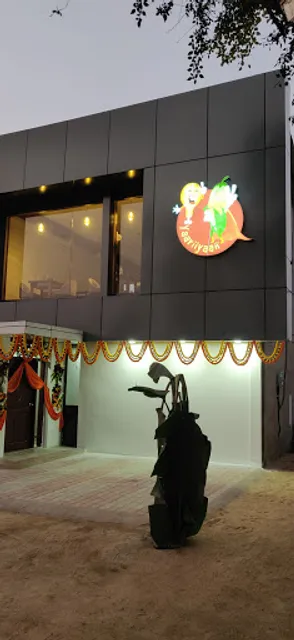 Yaariiyaan Restaurant