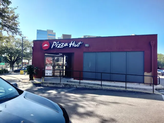 Pizza Hut
