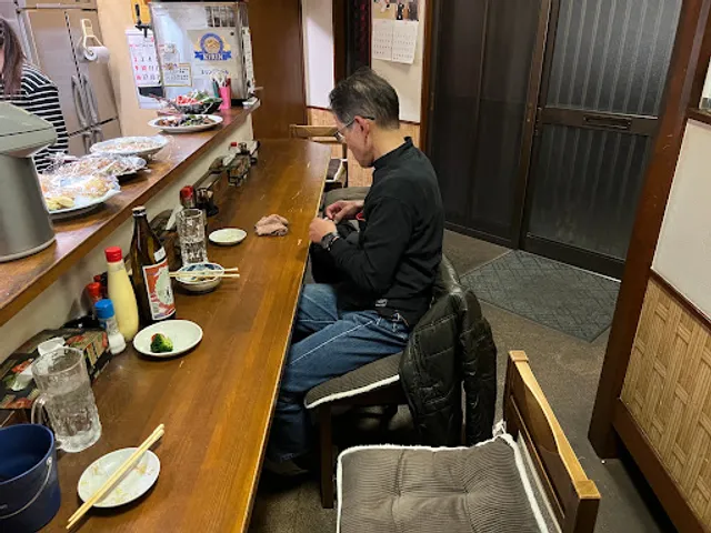 居酒屋 まる
