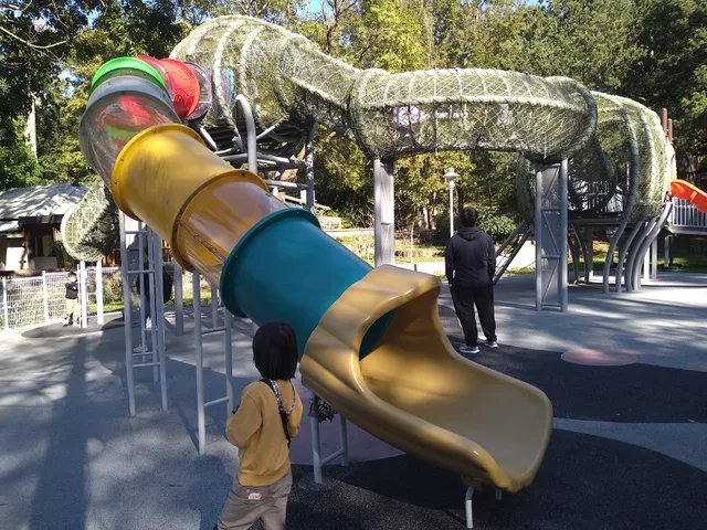 中正公園繭型溜滑梯兒童遊戲區