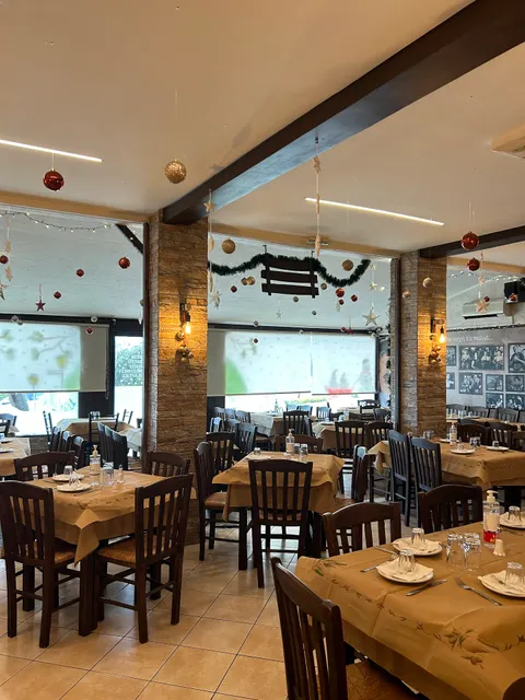 Λίγο απ΄ όλα μεζεδοπωλείο