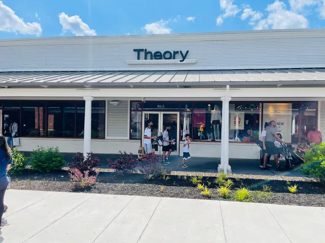Theory Leesburg