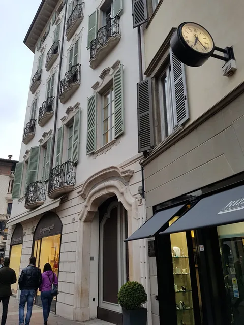 Guglielmo d'Alzano Affittacamere