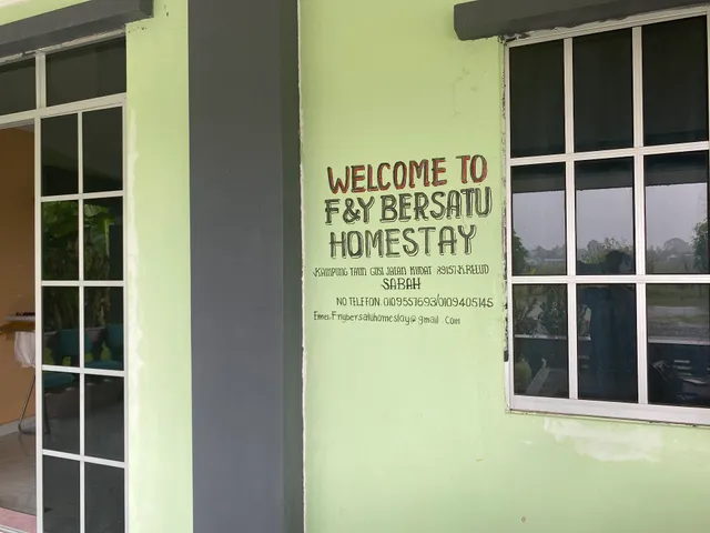 F&Y Bersatu Homestay