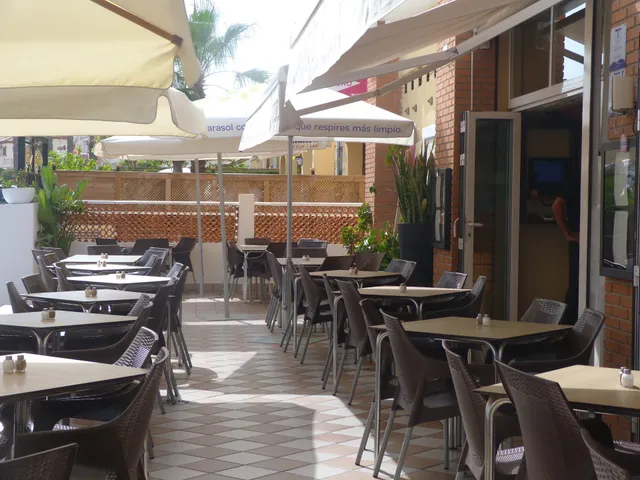 Alejandros Bar Restaurant