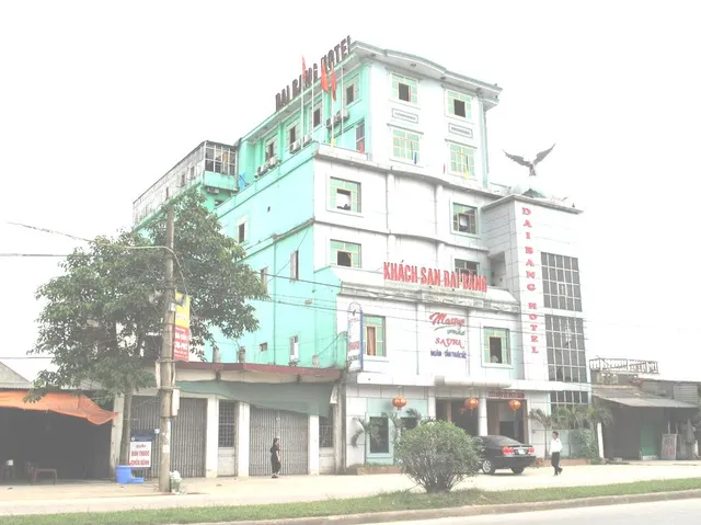 Eagle Hotel 2