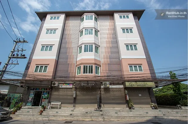 Bloomsbury บลูมสเบอรี่ (ใกล้มหาวิทยาลัย บรูพา)