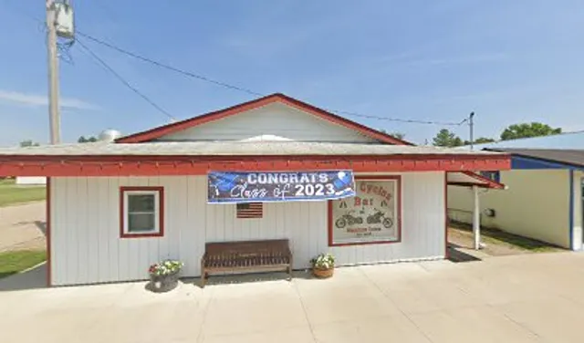 Two Cycles Bar & Grill