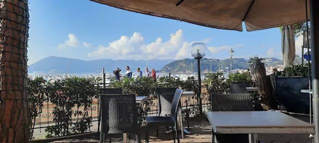 La Perla non solo bar