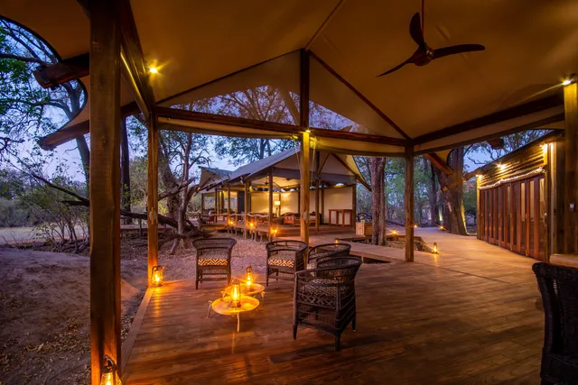 Kwara Camp - Kwando Safaris
