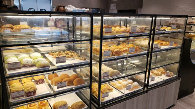 85°C Bakery Cafe - Arden Fair Mall