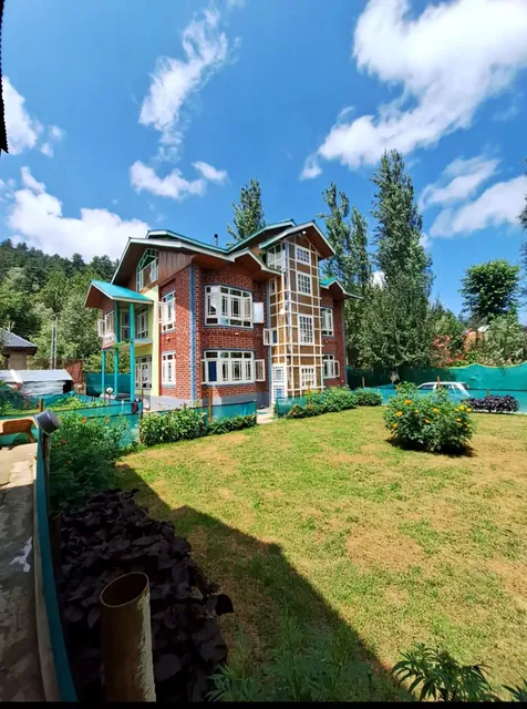 Oak Heaven Cottage Gulmarg