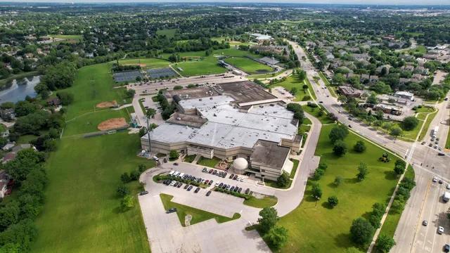 Waubonsie Valley High School