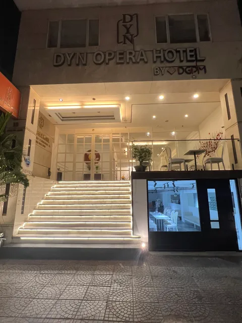 Dyn Opera Hotel