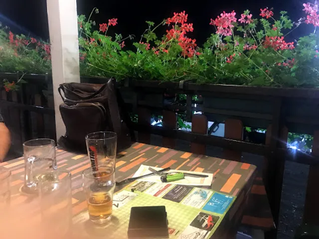 Café Nol ~ pub & pizzeria