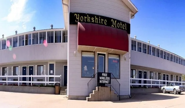 Yorkshire Inn & Suites