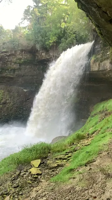 Minnehaha Falls Trailhead