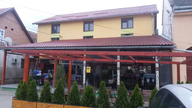 La Tusi Pensiune Lovrin