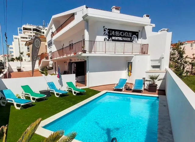 ZAMBEACHOUSE Surf Hostel Paradise