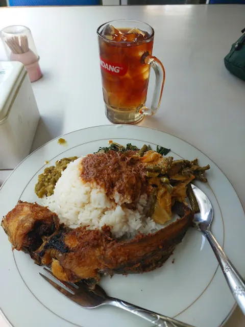 Warung Padang Tenda Biru