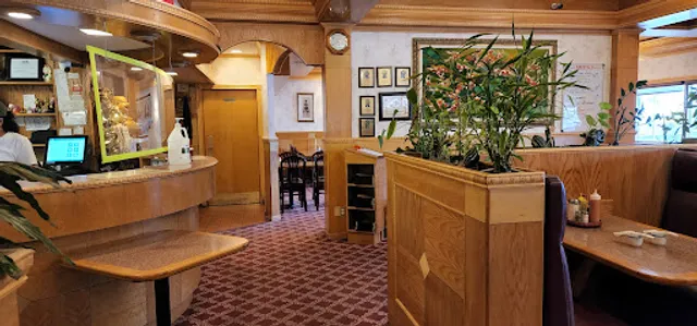 Tai's Dynasty Restaurant