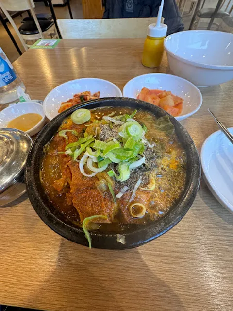 서부청기와감자탕