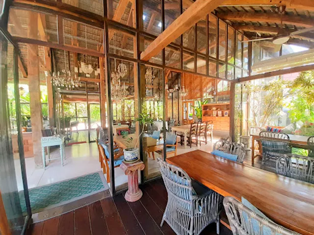 Baan Phraya Suren by Madame Musur