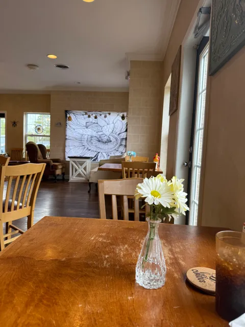 Honey & Clove Bistro