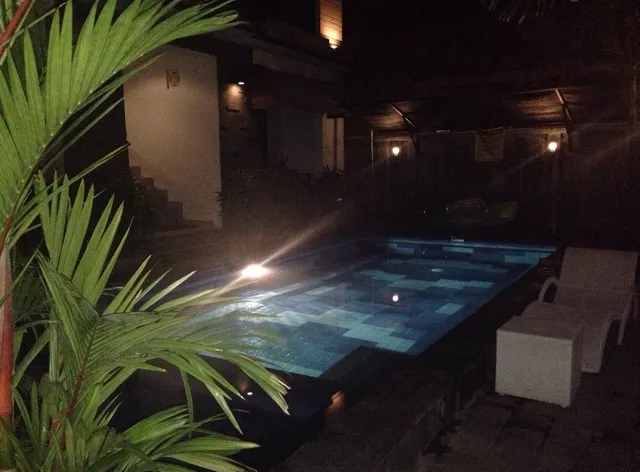 De Dukuh Guest House,