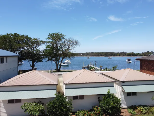 Lorsens on the River