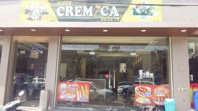 Super Cremica Sweets