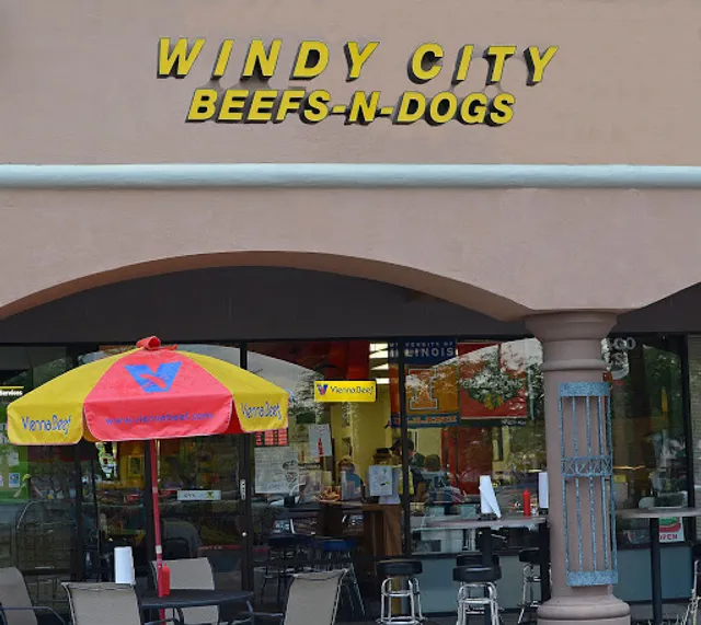 Windy City Beefs-N-Dogs
