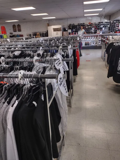 Pico Clothing Outlet