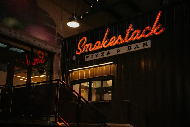 Smokestack Pizza & Bar